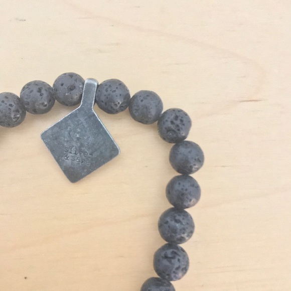 Silver & Sage Black Bead Bracelet - Picture 3 of 3